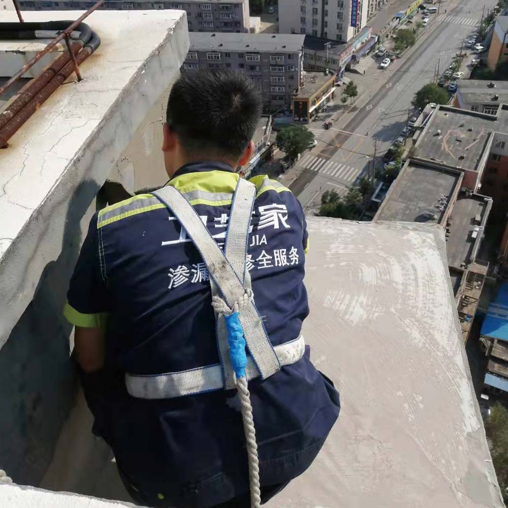 告别漏水烦恼!桐乡正规防水补漏施工公司如何选?